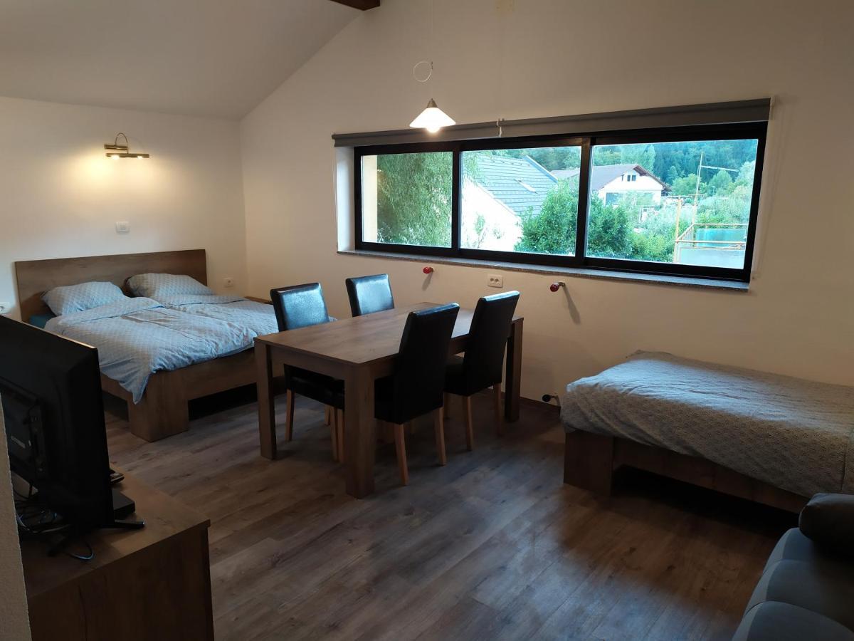 Gostilna Ulcar Otel Ig Dış mekan fotoğraf