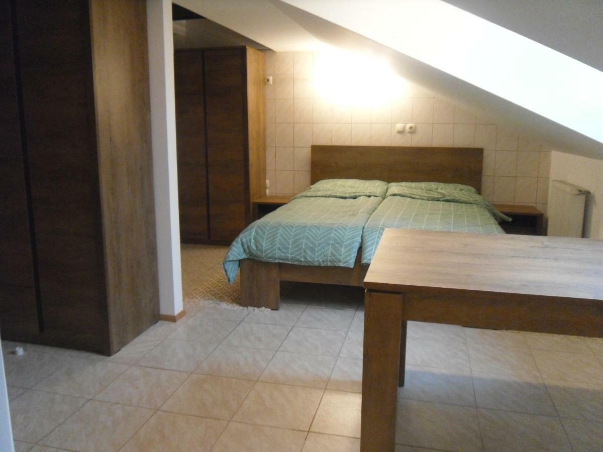 Gostilna Ulcar Otel Ig Dış mekan fotoğraf